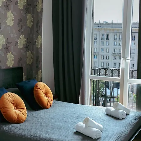 Апартаменты Plac Konstytucji 6 Grey - Bezplatny Garaz Podziemny - Free Parking - Dla 4 Osob Варшава
