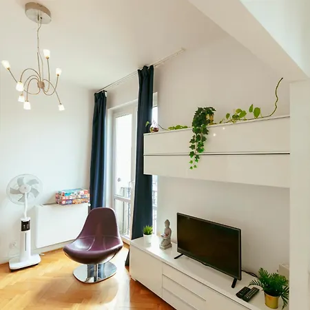 Plac Konstytucji 6 Grey - Bezplatny Garaz Podziemny - Free Parking - Dla 4 Osob Апартаменты