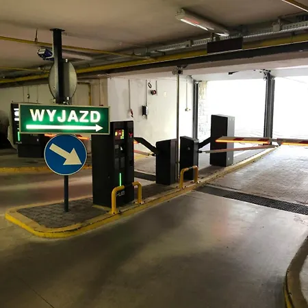 Plac Konstytucji 6 Grey - Bezplatny Garaz Podziemny - Free Parking - Dla 4 Osob *