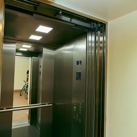 Plac Konstytucji 6 Grey - Bezpłatny Garaż Podziemny - Free Parking - Dla 4 Osób