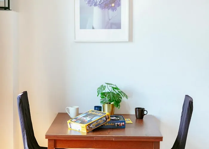 Plac Konstytucji 6 Grey - Bezplatny Garaz Podziemny - Free Parking - Dla 4 Osob Διαμέρισμα Βαρσοβία