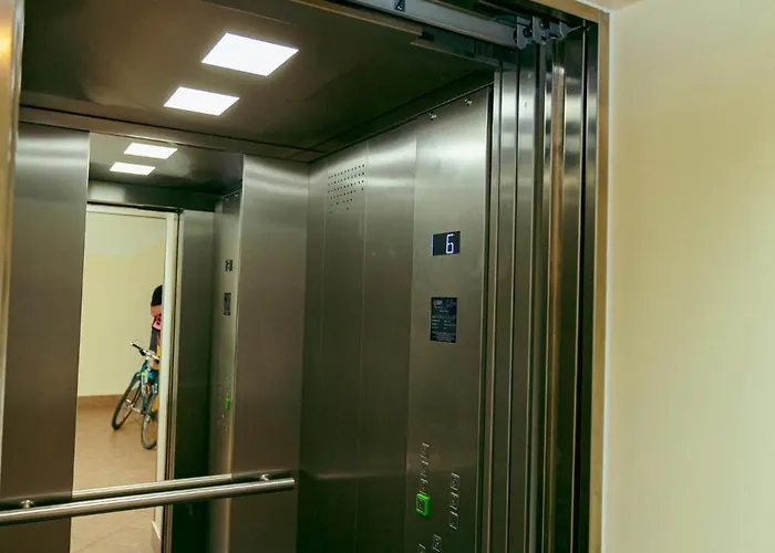 Plac Konstytucji 6 Grey - Bezplatny Garaz Podziemny - Free Parking - Dla 4 Osob