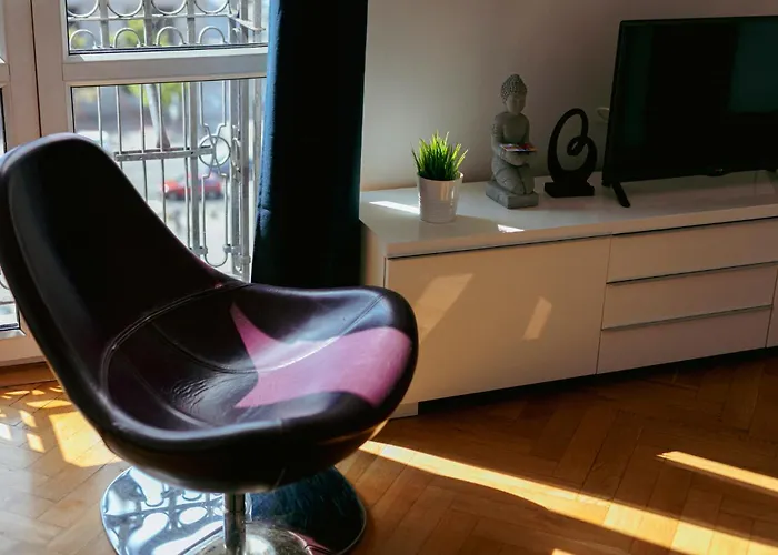 Plac Konstytucji 6 Grey - Bezplatny Garaz Podziemny - Free Parking - Dla 4 Osob Διαμέρισμα Βαρσοβία